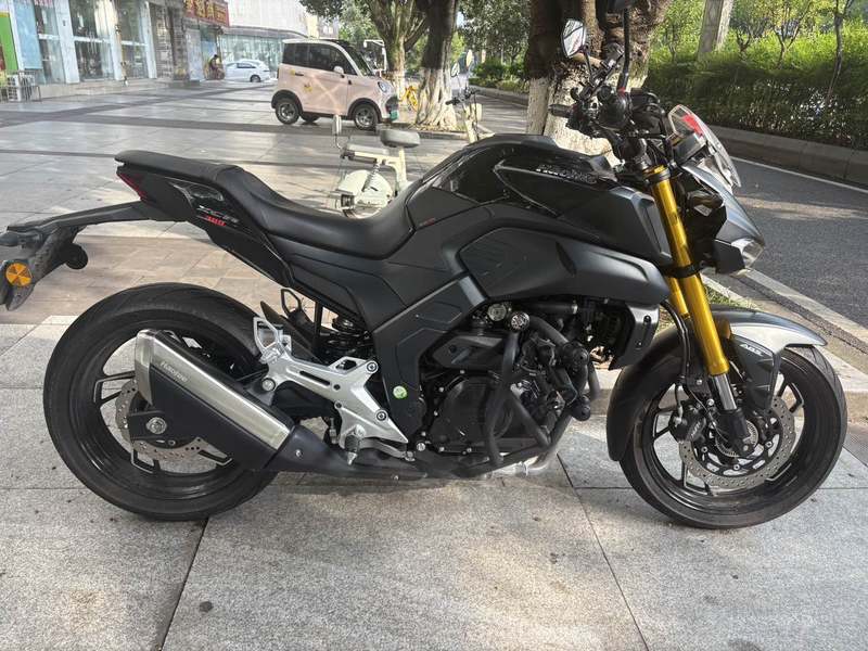 二手豪爵XCR300