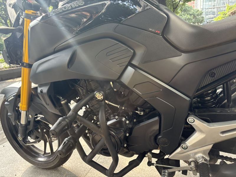 二手豪爵XCR300