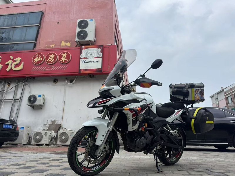 二手贝纳利金鹏 TRK251