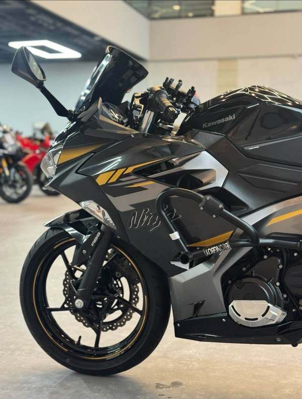 二手川崎Ninja 400