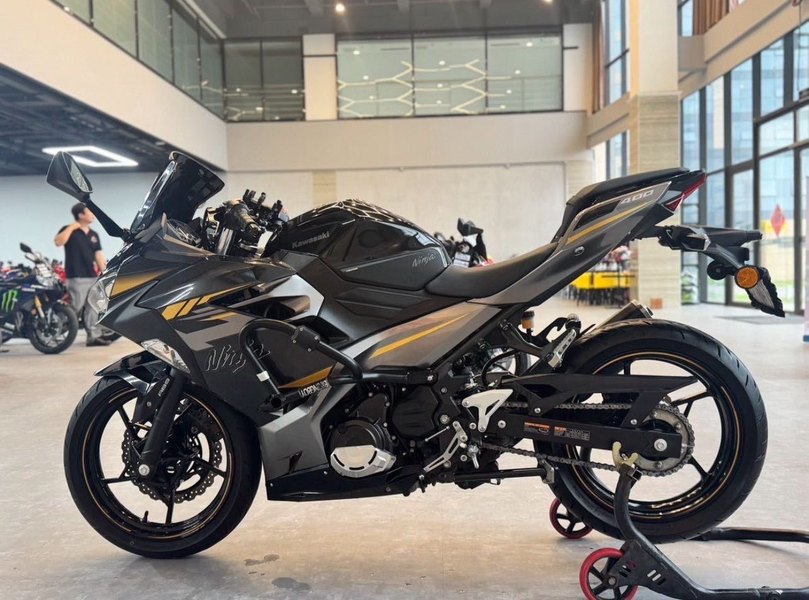 二手川崎Ninja 400