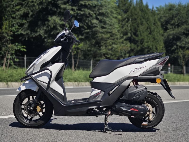 二手五羊本田NX125