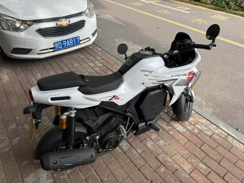 二手QJMOTOR小飞侠
