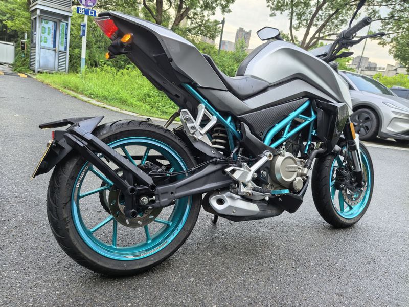 二手春风250NK