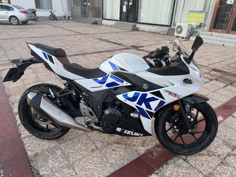 二手豪爵铃木GSX250R