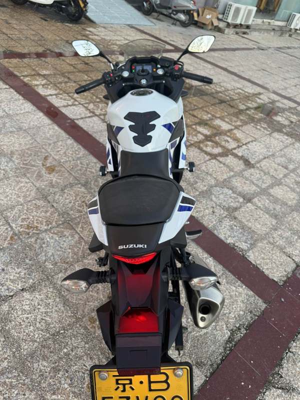 二手豪爵铃木GSX250R