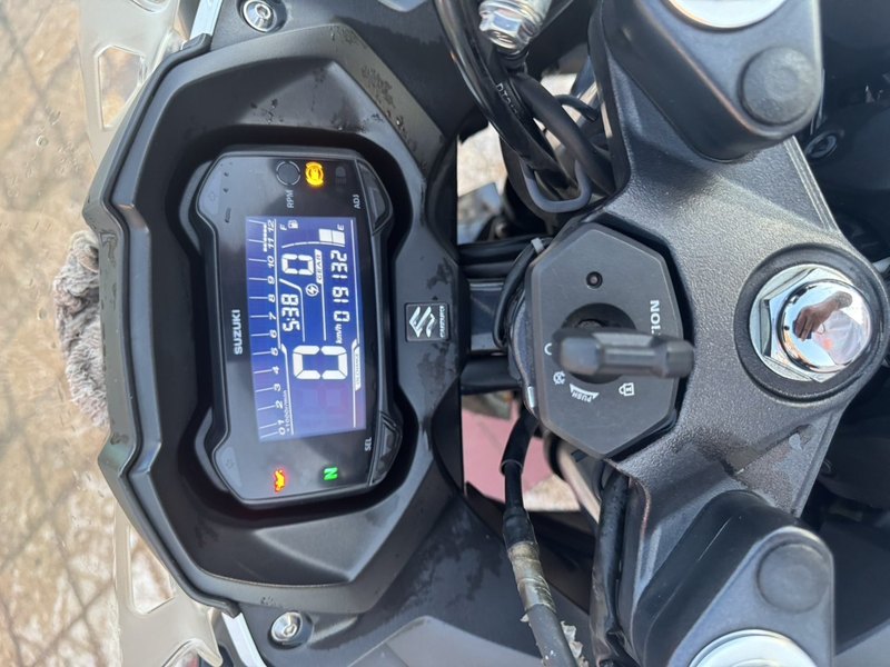 二手豪爵铃木GSX250R