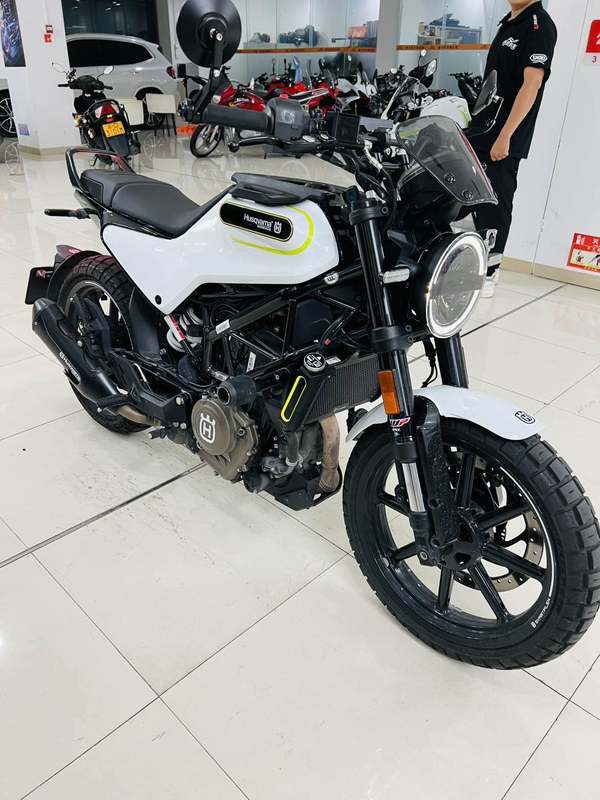二手HUSQVARNA黑箭 401