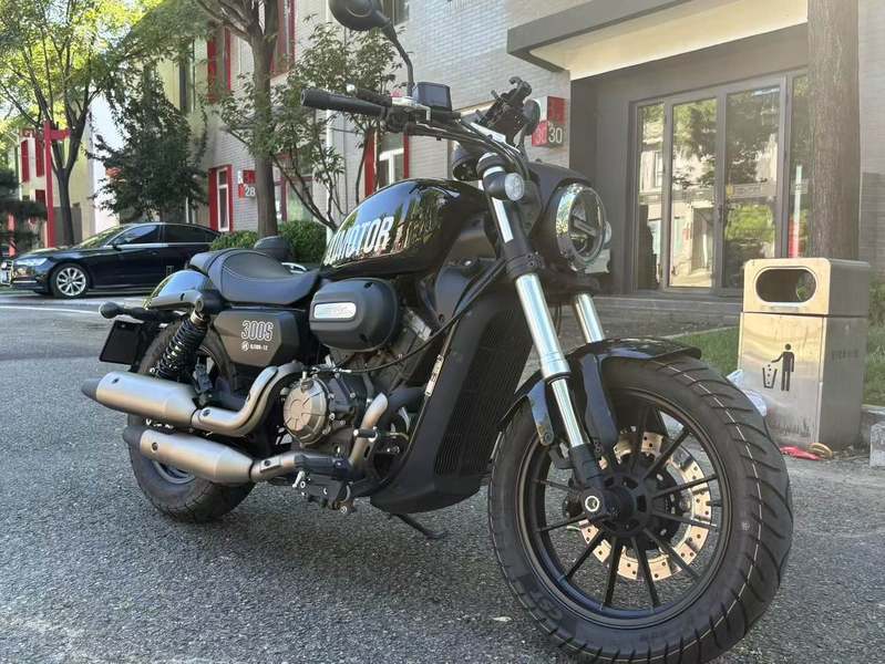 二手QJMOTOR闪300