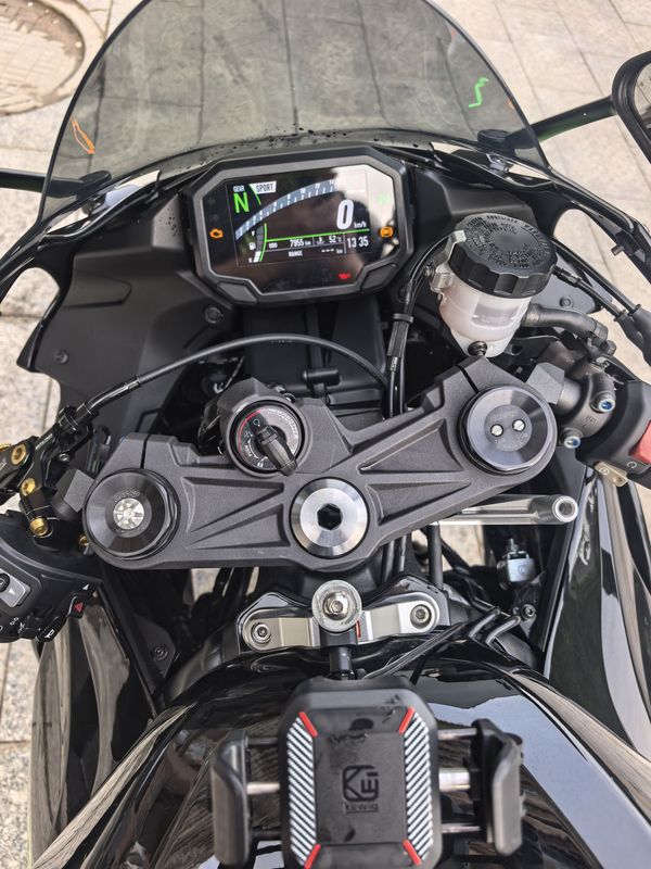 二手川崎Ninja ZX-6R 