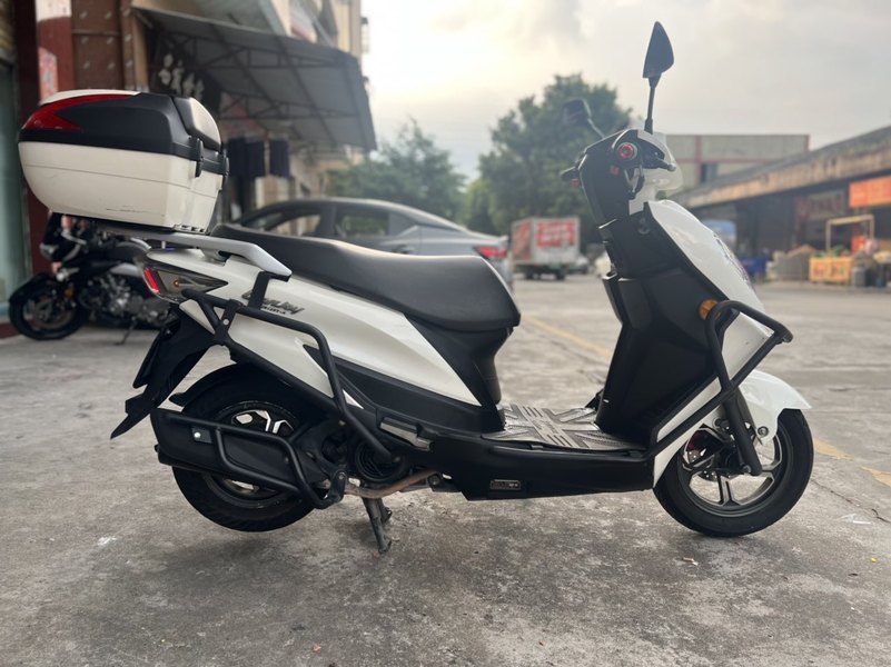 二手济南铃木优驿 UE125T