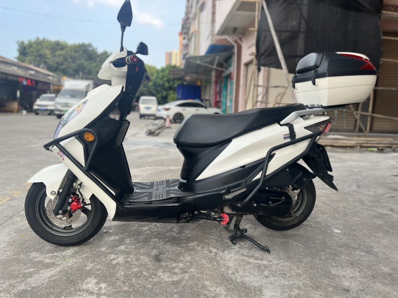 二手济南铃木优驿 UE125T