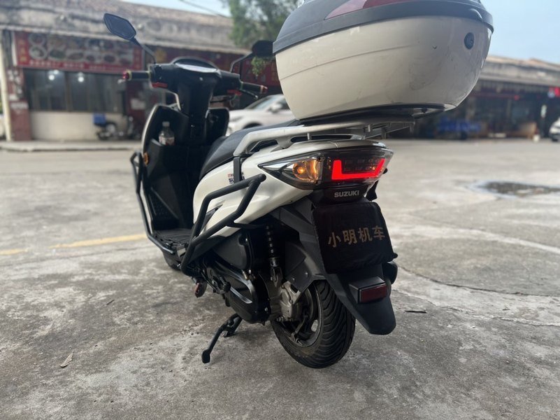 二手济南铃木优驿 UE125T