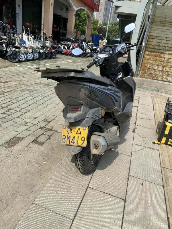 二手新大洲本田裂行 RX125Fi