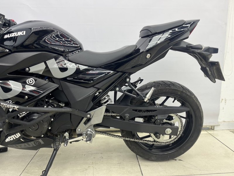 二手豪爵铃木GSX250R