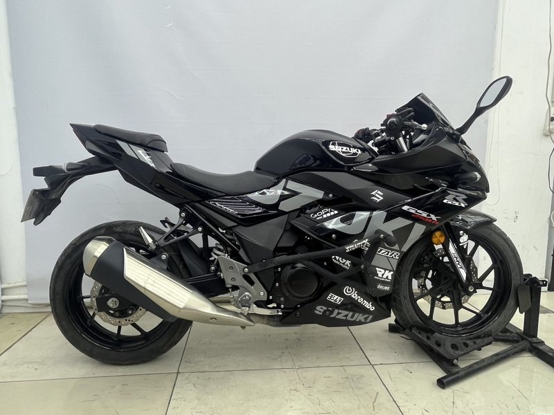 二手豪爵铃木GSX250R