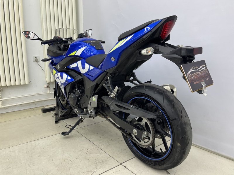 二手豪爵铃木GSX250R