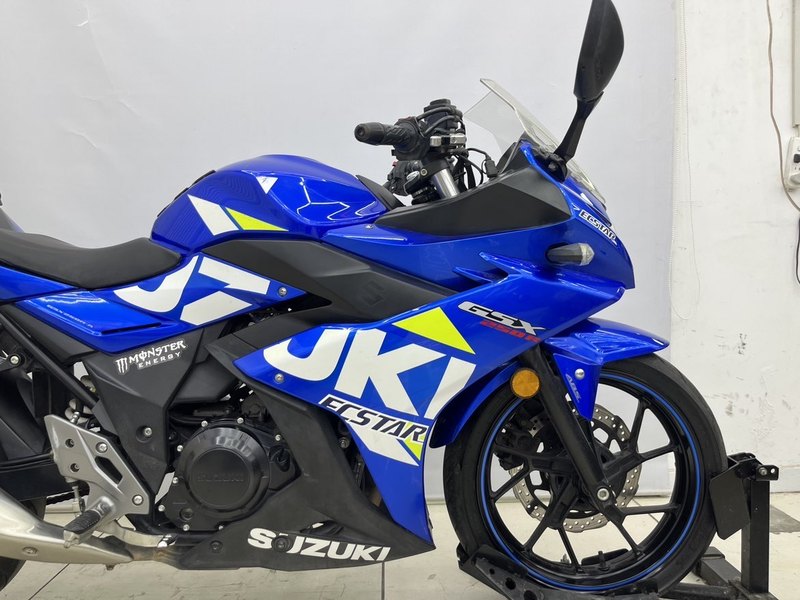 二手豪爵铃木GSX250R