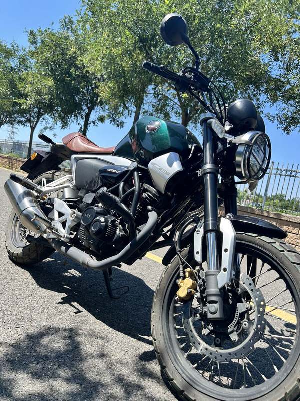 二手五羊本田鸷道 CB190SS