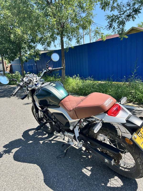 二手五羊本田鸷道 CB190SS