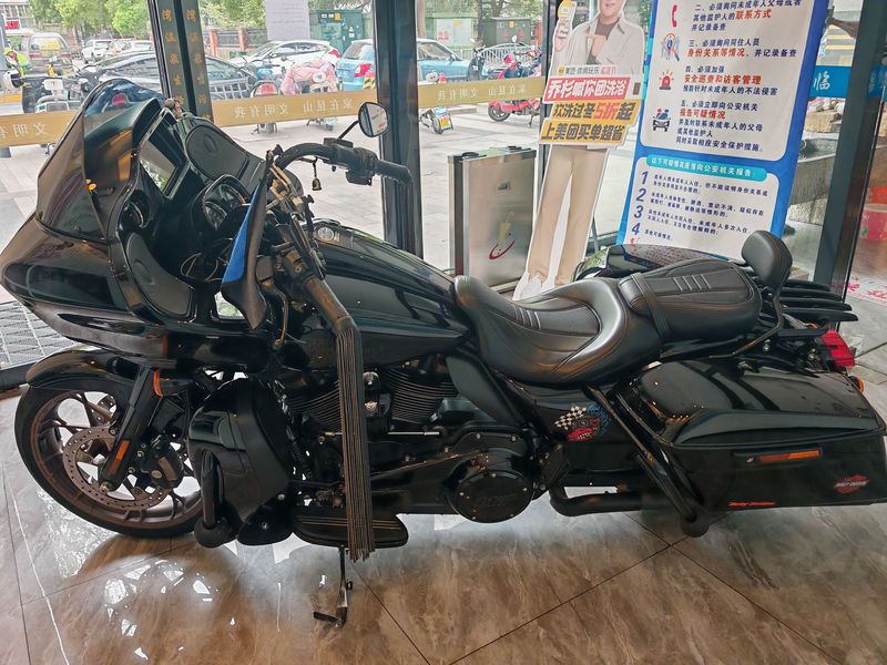 二手哈雷戴维森公路滑翔 Road Glide