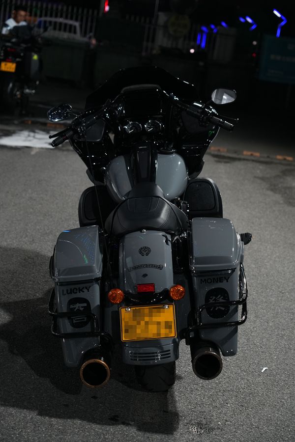 二手哈雷戴维森公路滑翔 Road Glide