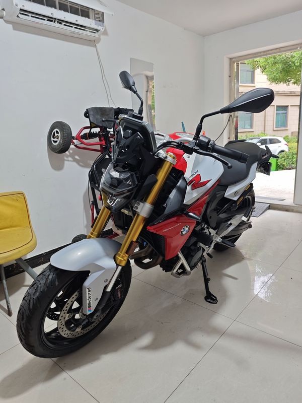 二手宝马F 900 R