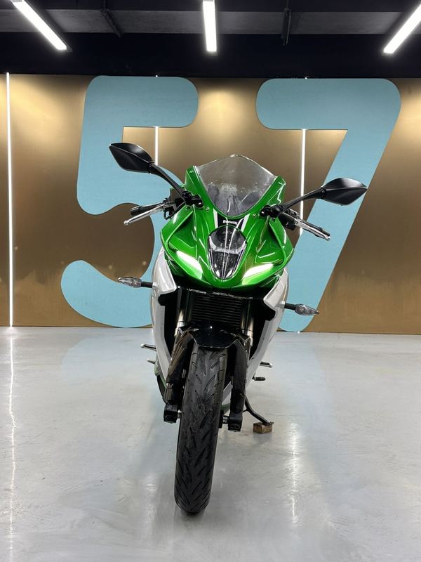 二手贝纳利龙卷风 Tornado 252R