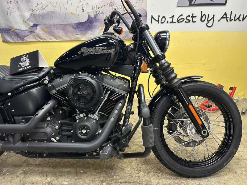 二手哈雷戴维森街霸 Street Bob