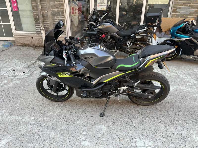 二手川崎Ninja 400