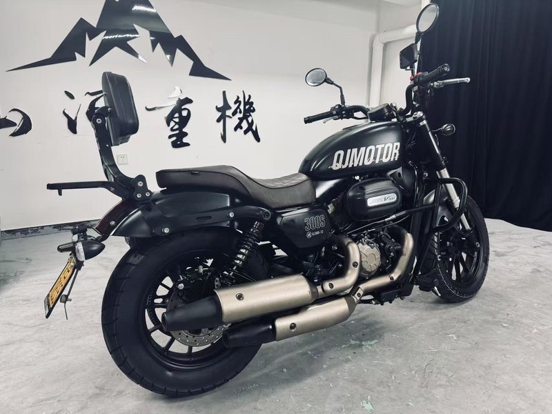 二手QJMOTOR闪300