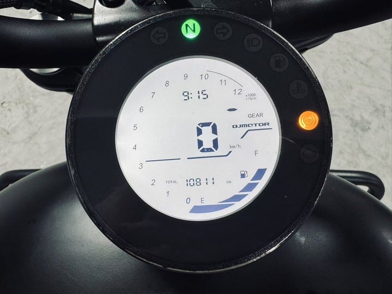 二手QJMOTOR闪300