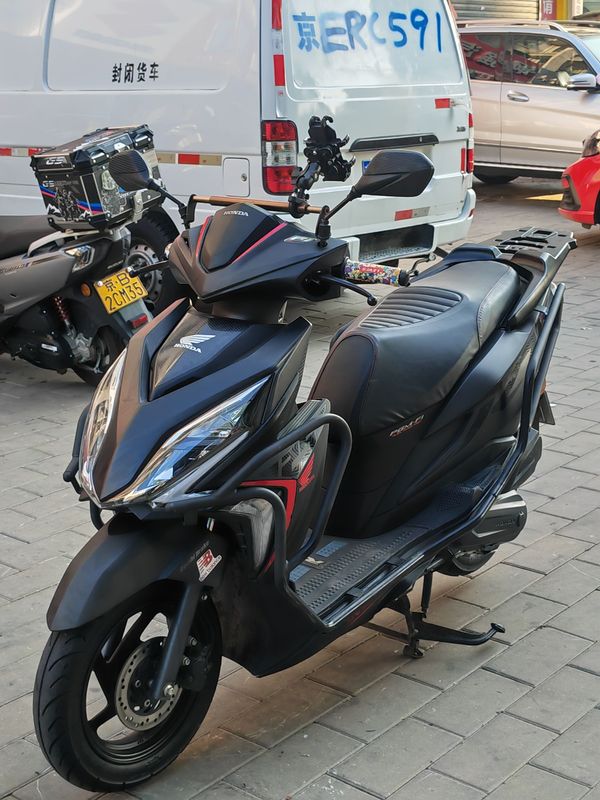 二手新大洲本田裂行 RX125Fi