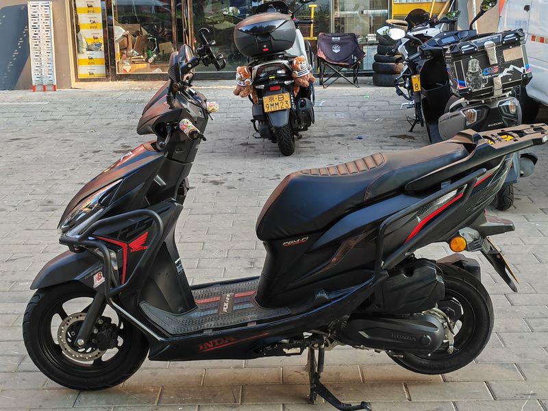 二手新大洲本田裂行 RX125Fi