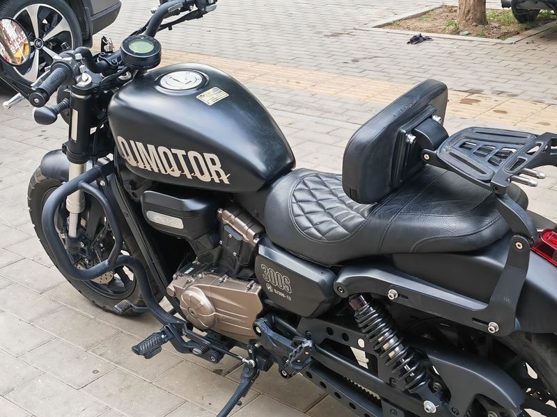 二手QJMOTOR闪300