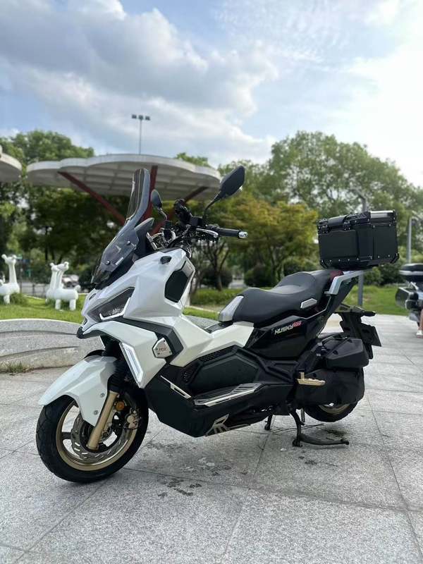 二手三阳哈士奇 Husky ADV150