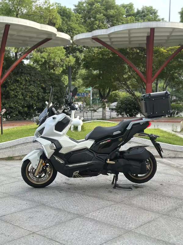 二手三阳哈士奇 Husky ADV150