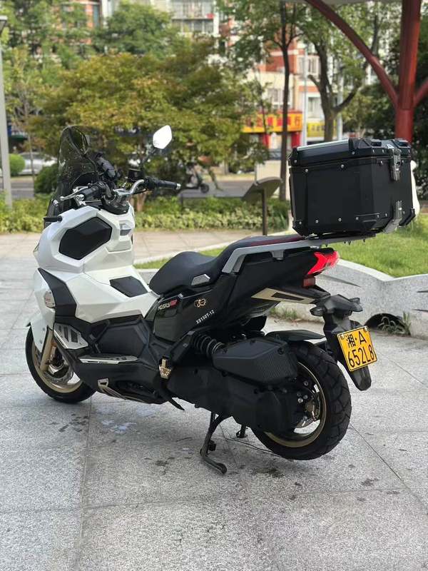二手三阳哈士奇 Husky ADV150