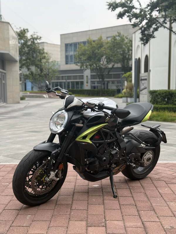 二手奥古斯塔Dragster 800