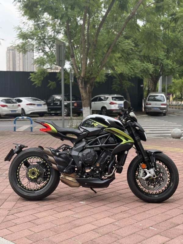 二手奥古斯塔Dragster 800