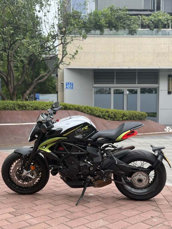 二手奥古斯塔Dragster 800