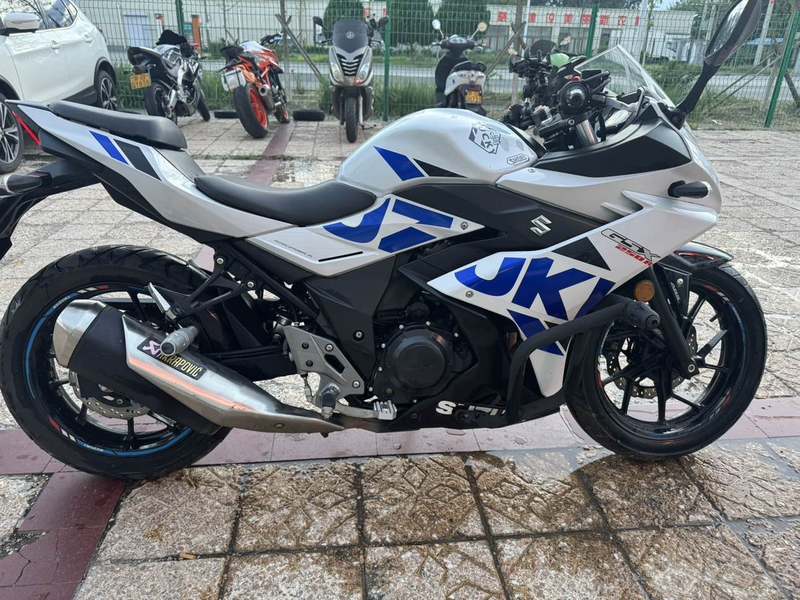 二手豪爵铃木GSX250R