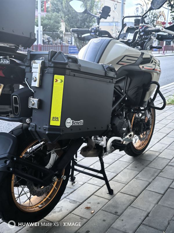 二手贝纳利TRK552