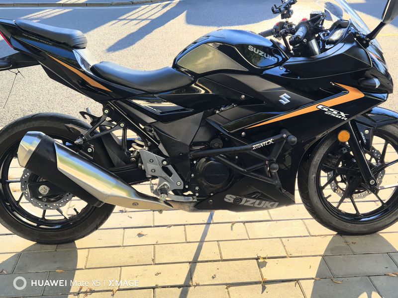 二手豪爵铃木GSX250R