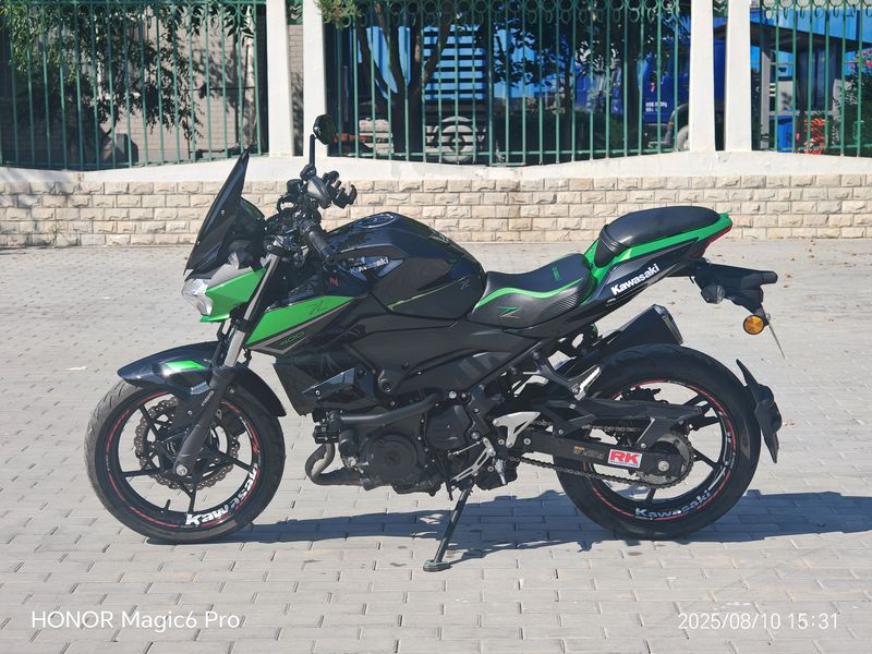二手川崎Z400