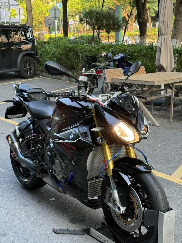 二手宝马S 1000 R