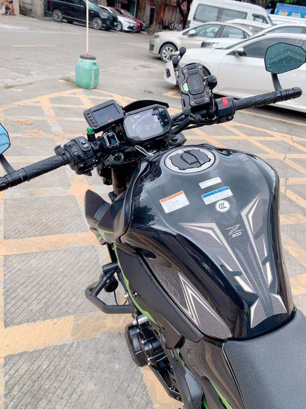 二手川崎Z900