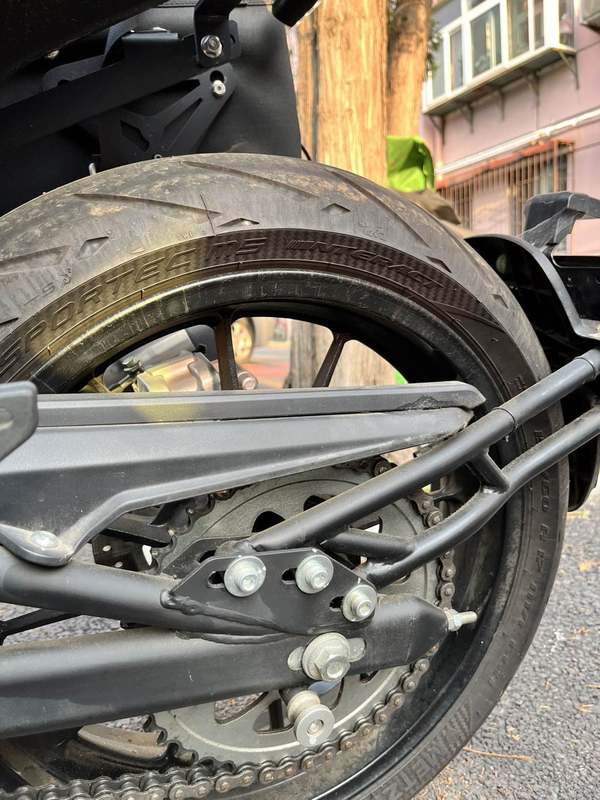 二手贝纳利幼狮 Leoncino 250