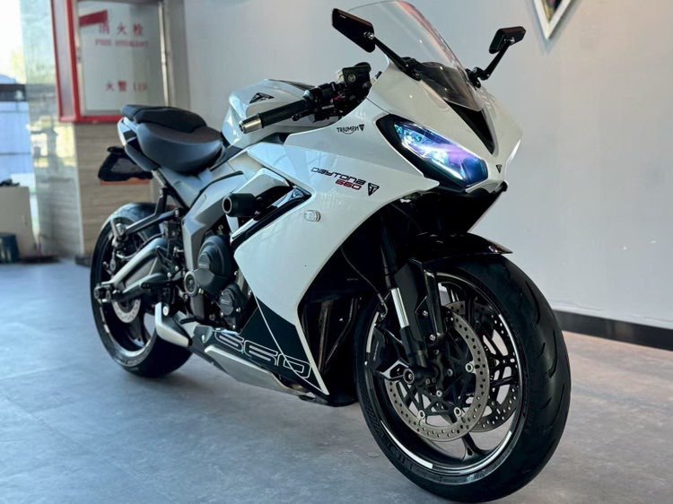 二手凯旋Daytona 660