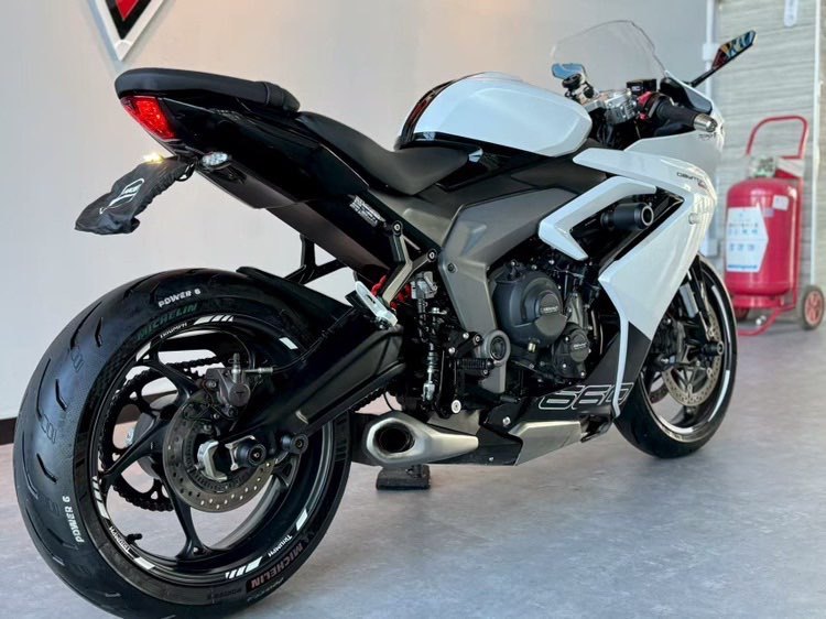 二手凯旋Daytona 660